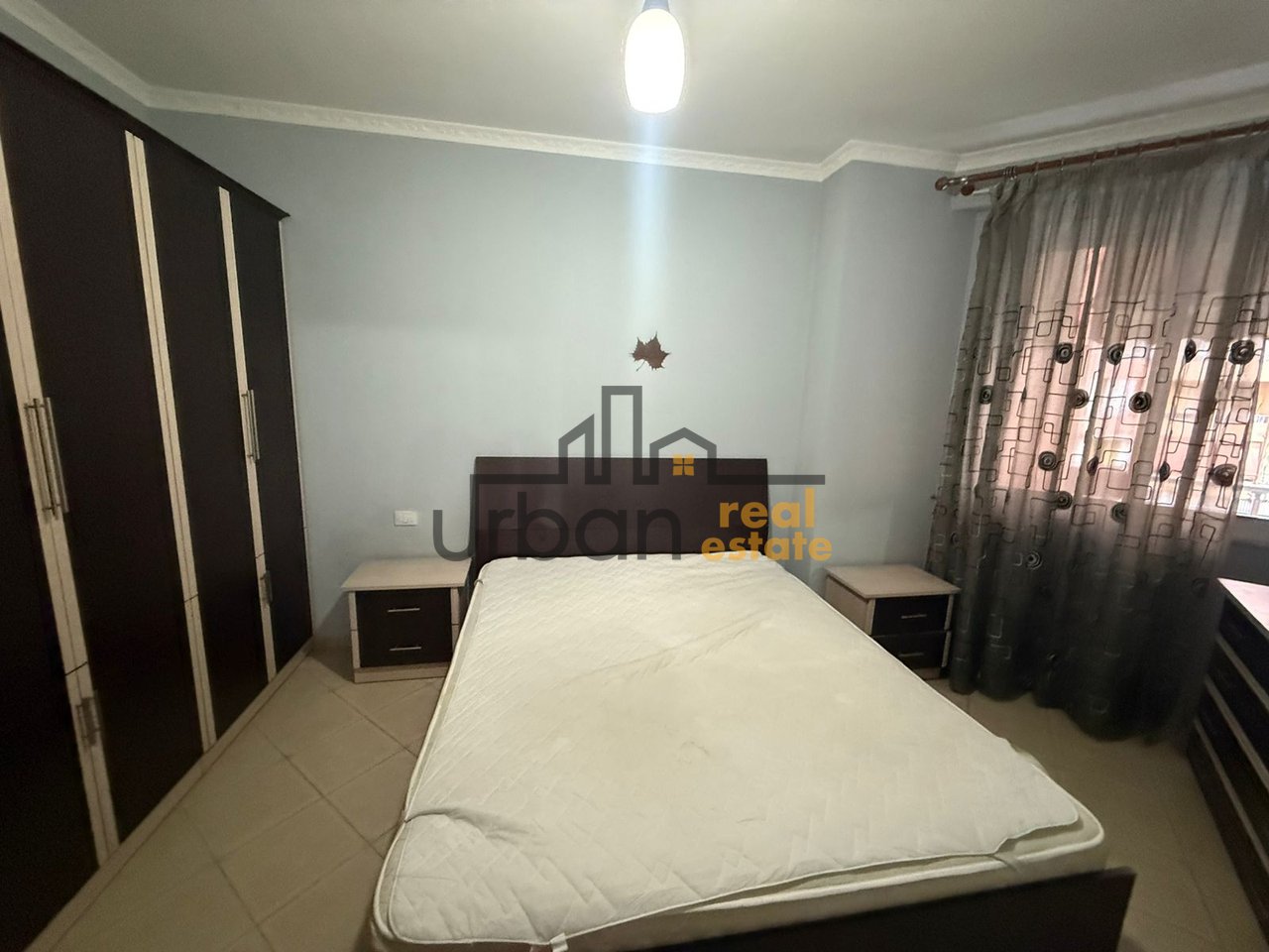 Qera, Apartament 1+1 ,Bar Artisti, Tiranë - 45000 Lekë | 80 m²