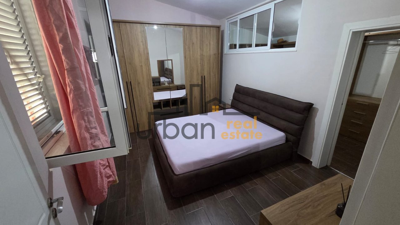 In Affitto, Casa Privata + Posto Auto, Porcellana, Tirana - 450€ | 70 m²