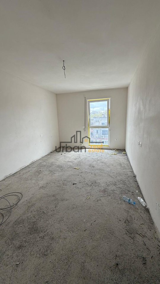 Shitet, Apartament 2+1+2 , Xhamllik, Tiranë - 242,000€ | 121 m²