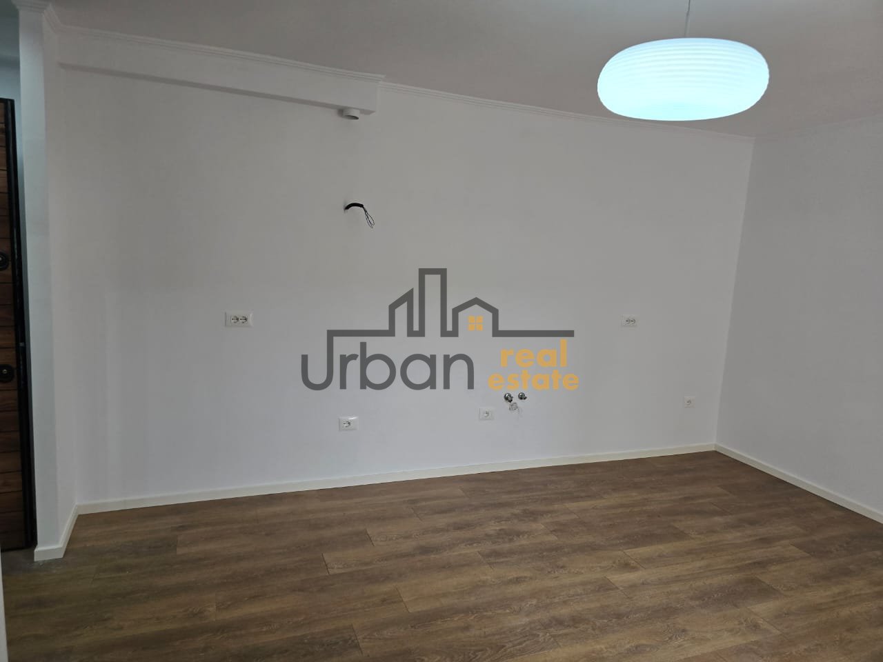 Shitet, Apartament 1+1, Tregu Elektrik, Tiranë - 115,000€ | 50 m²