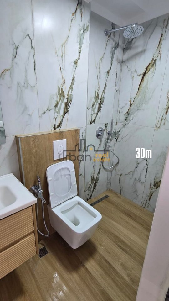 Shitet,  2 Garzoniere, Stadiumi Dinamo, Tiranë - 158000€ | 59 m²