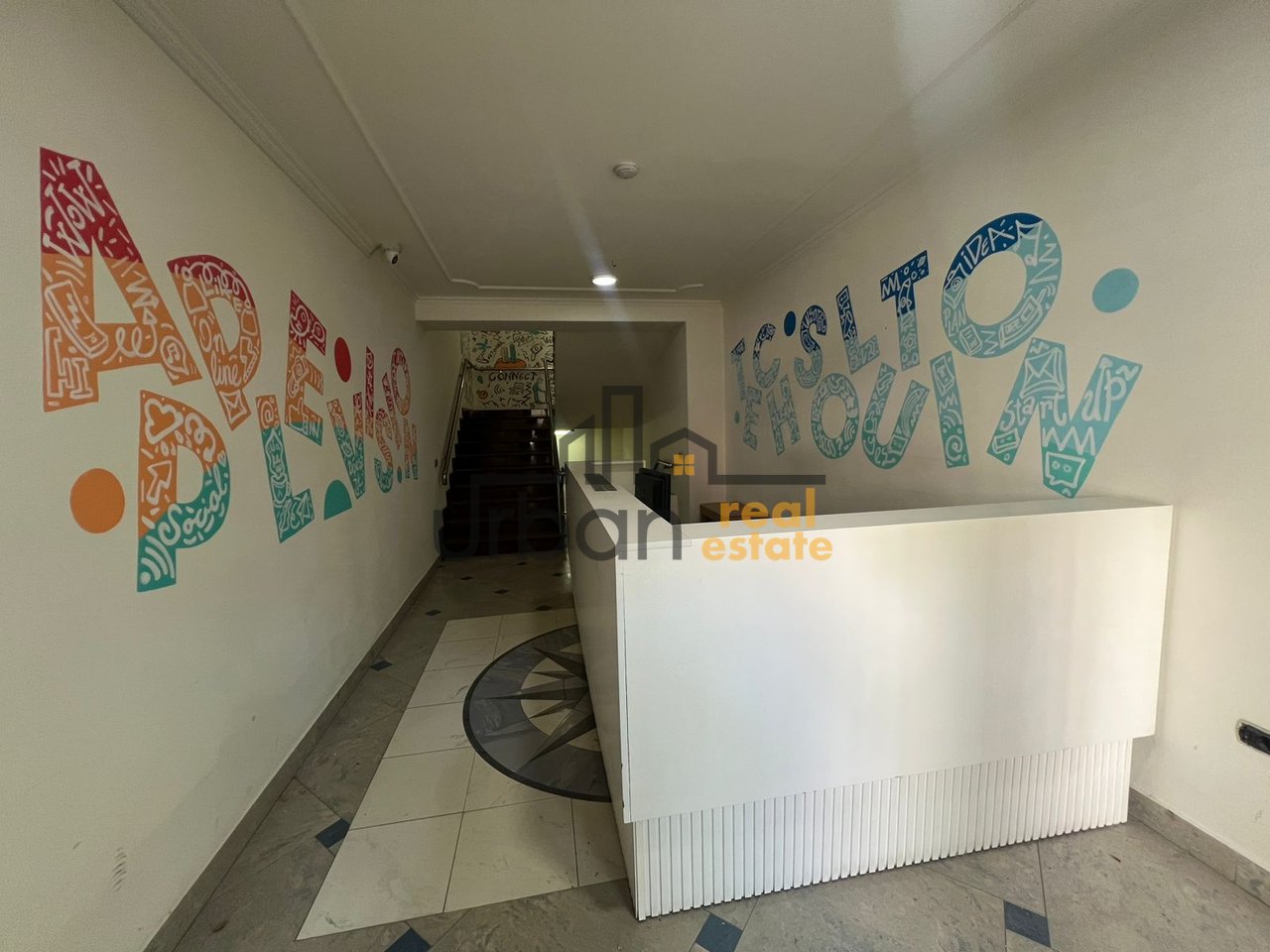 Shitet, Ambient multifunksionale 3 katësh, Ish Blloku, Tiranë - 1.500.000€ | 350 m²