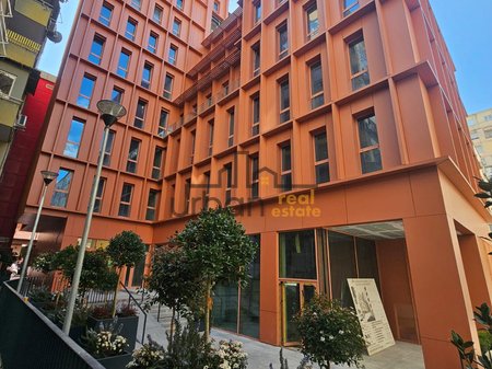 Qera, Ambient Biznesi Premium, Ish Blloku, Tiranë - 2,000€ | 50 m²