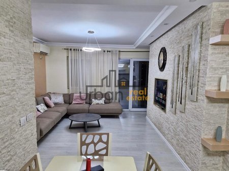 Shitet, Apartament 3+1+2 , Xhamlliku , Tiranë - 209,000€ | 126.3 m²