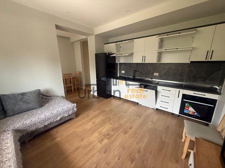 Qera, Apartament 1+1+ Post Parking, Fresku, Tiranë - 35,000 lekë | 65 m²