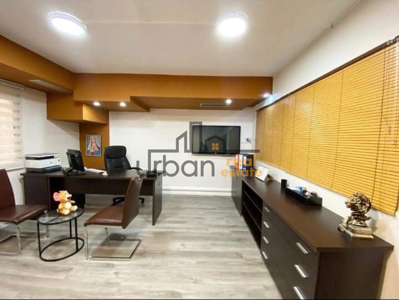 Qera, Ambient Komercial , Përballë Petro Ninit, Tiranë - 3000€ | 200 m²