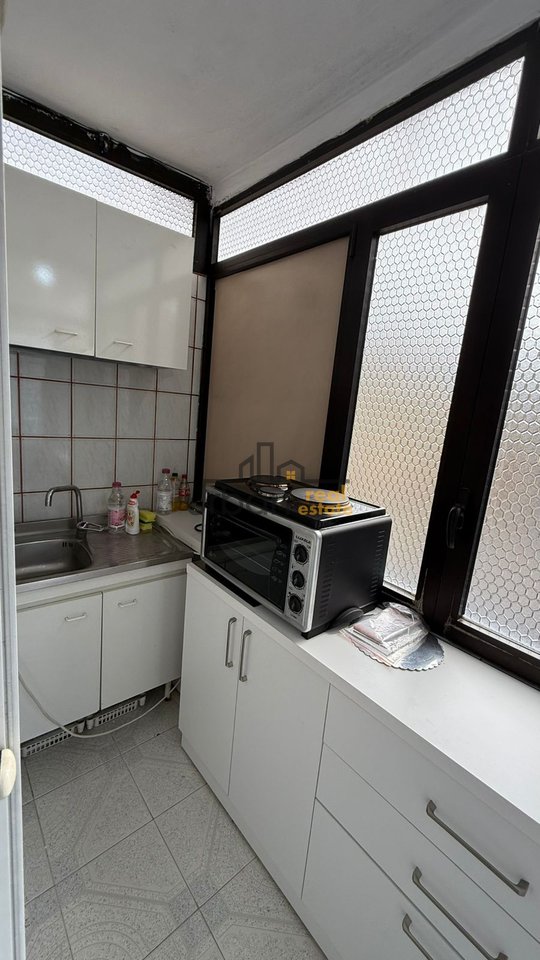 Qera, Apartament 1+1 ,Rruga e Elbasanit, Tiranë - 500€ | 65 m²