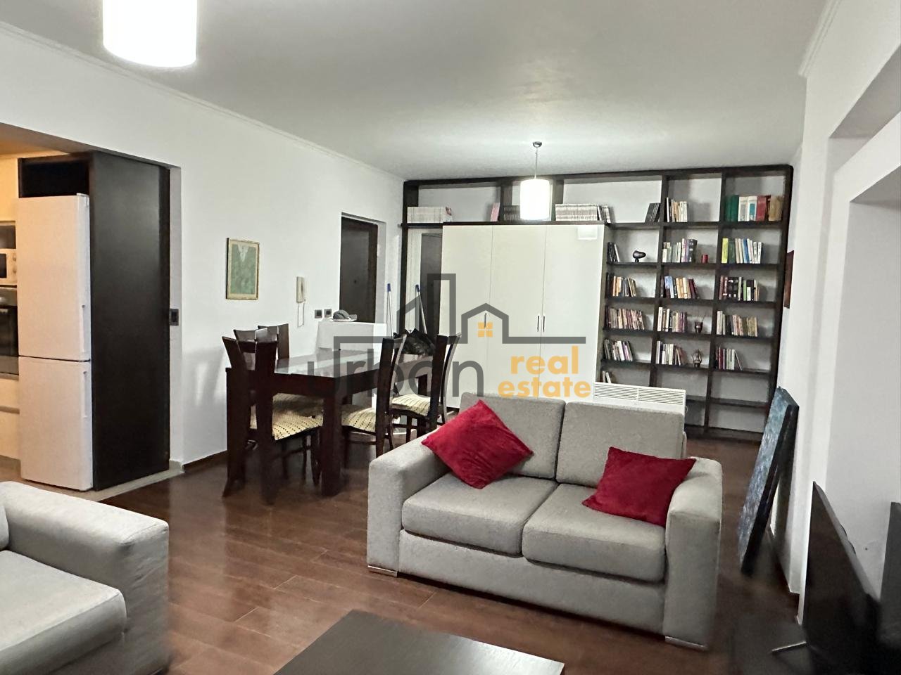 Qera,  Apartament 2+1, Rruga e Elbasanit, Tiranë - 900€ | 102 m²