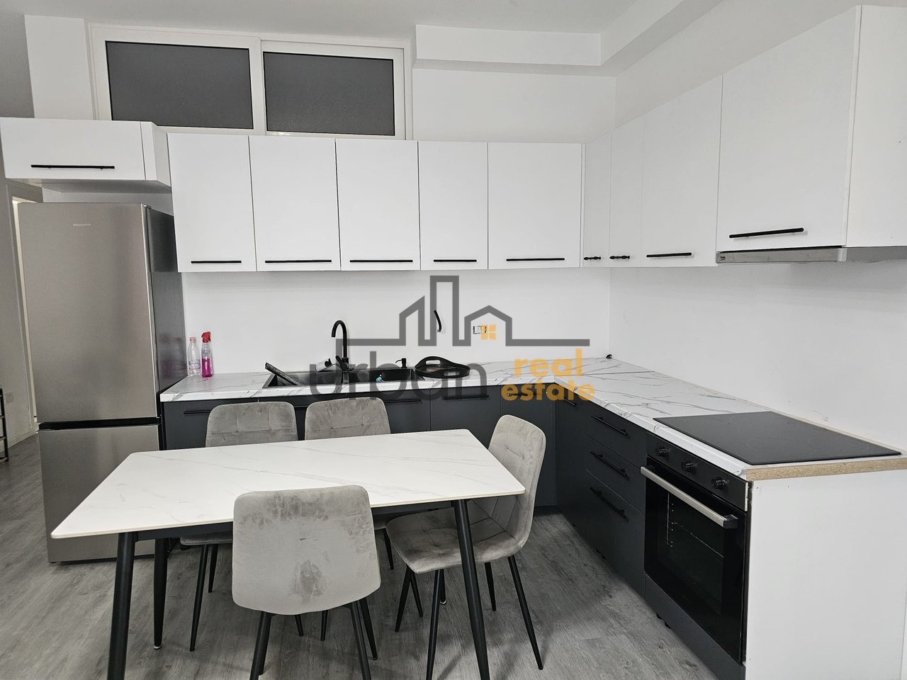 In affitto, Appartamento 2+1, Via 5 Maji, Tirana - €700 | 78 m²