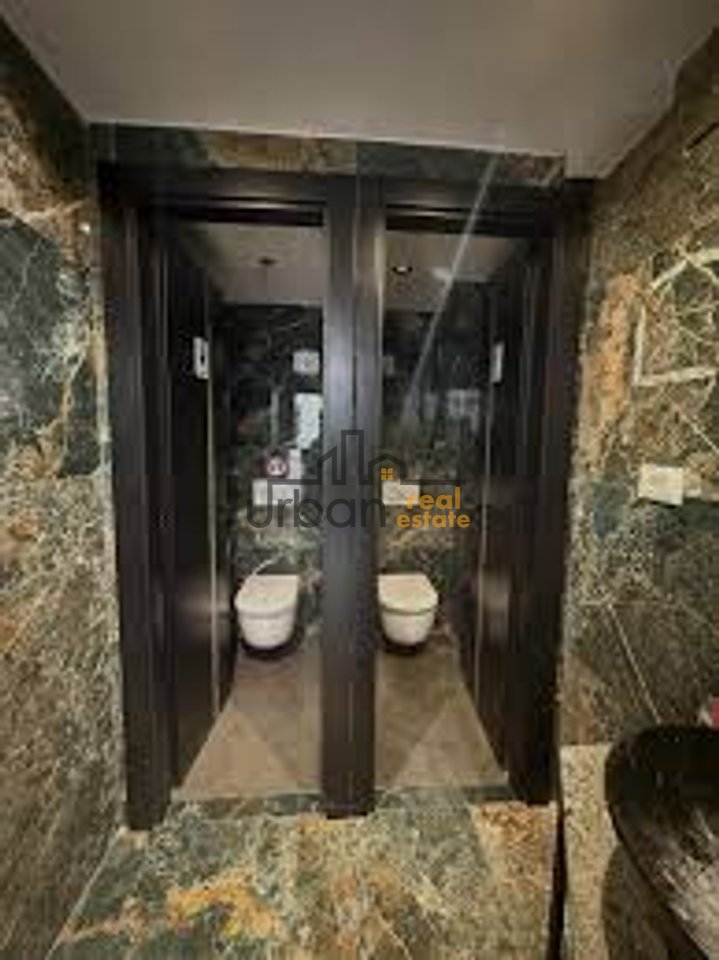 In Vendita, Locale Commerciale, Vicino a Harry Fultz, Tirana - €420.000 | 65 m²