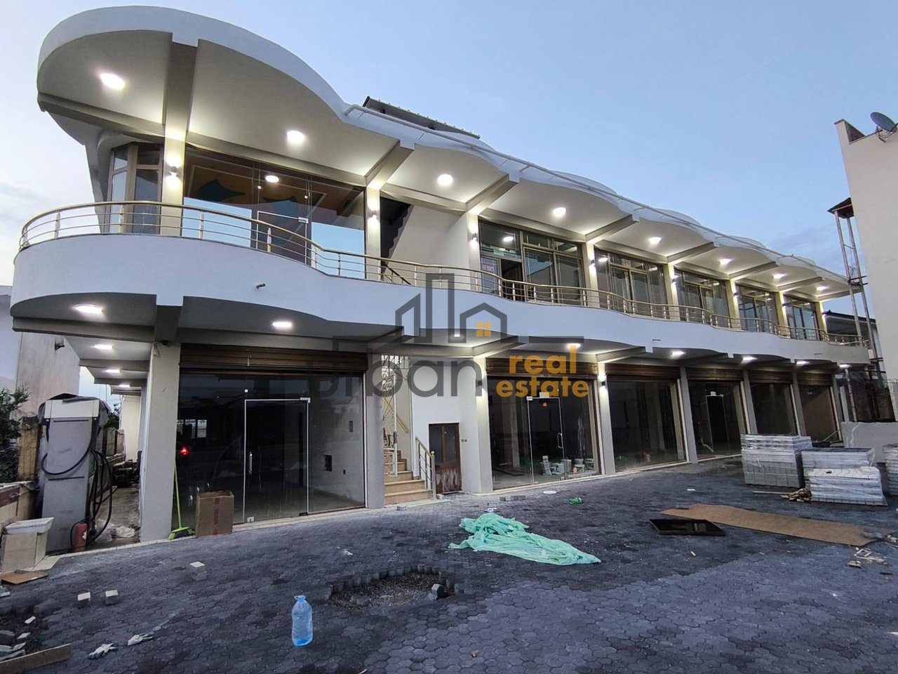 Qera, Ambient Biznesi, Bathore, Tirane - 1500€ | 500 m²