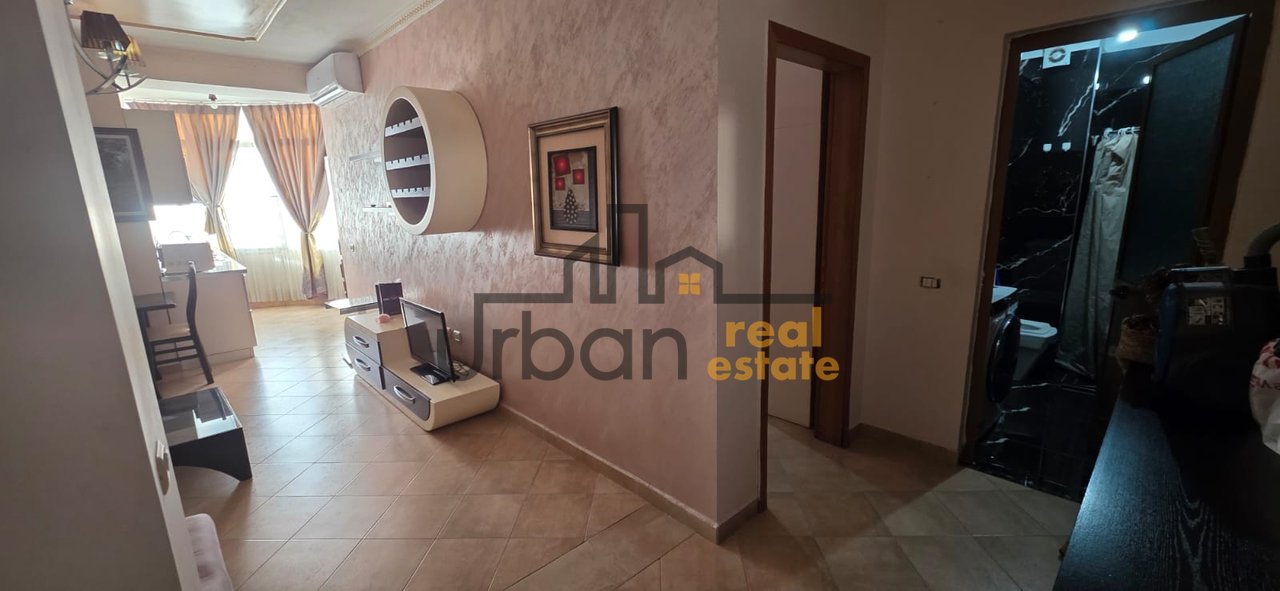 Ekskuzive, Qera, Apartament 1+1 , Fresku, Tiranë - 40,000 lekë | 65 m²