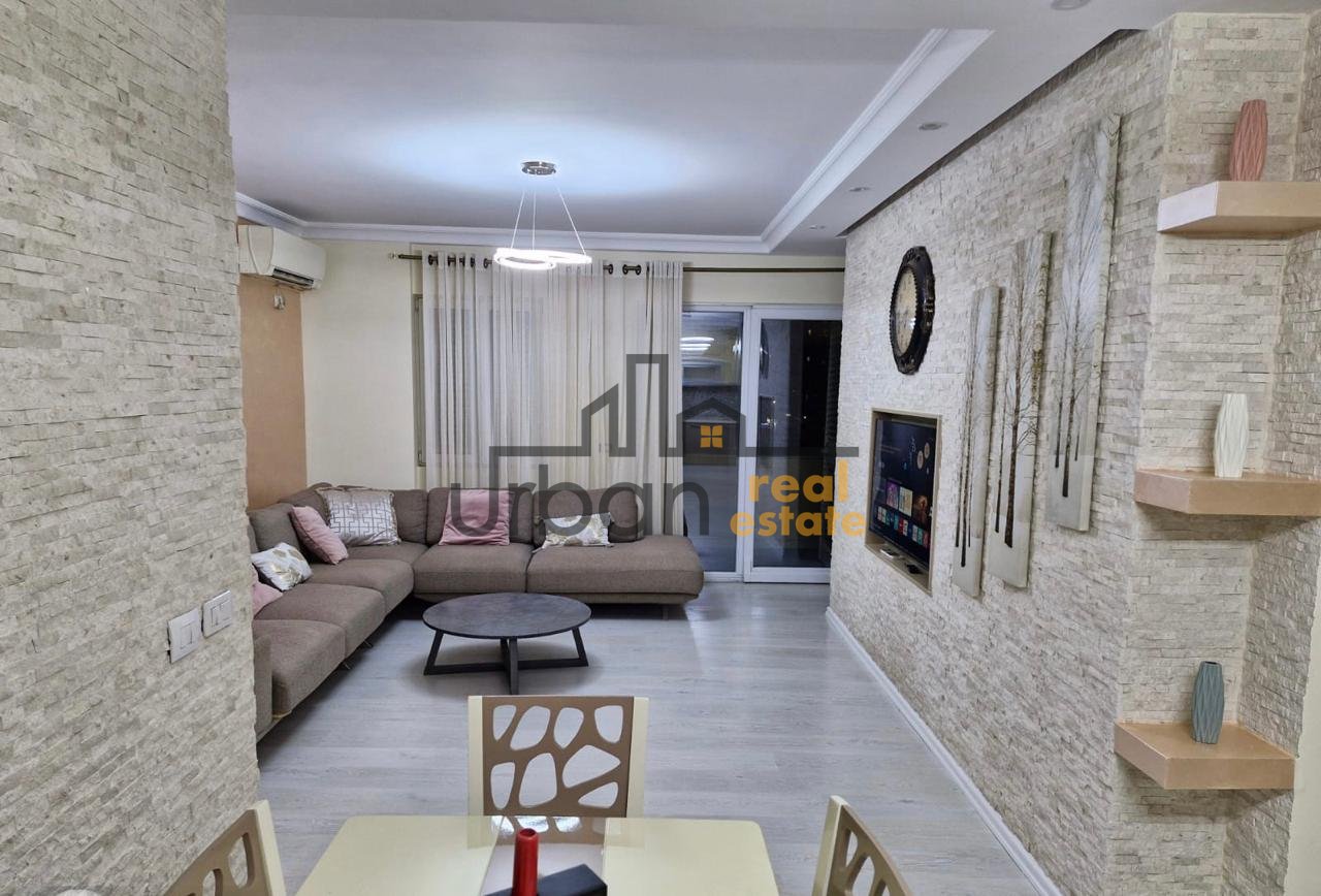 Shitet, Apartament 3+1+2 , Xhamlliku , Tiranë - 209,000€ | 126.3 m²