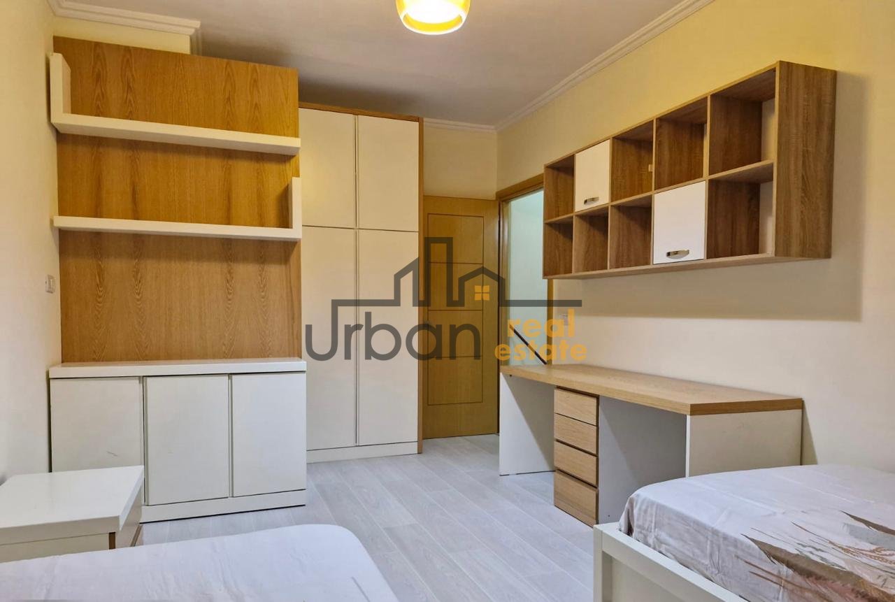 Shitet, Apartament 3+1+2 , Xhamlliku , Tiranë - 209,000€ | 126.3 m²