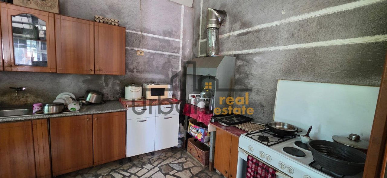 Qera, Lokal ,Univers City,  Tiranë - 60,000 lekë | 130 m²