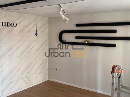 In affitto, Ambiente Commerciale, Mine Peza, Tirana - 55000 lek | 32 m²