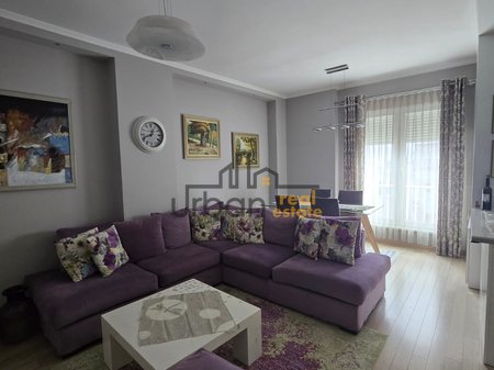 In Affitto, Appartamento 2+1 + Posto Auto, Complesso Kontakt, Tirana - 70.000 Lek | 80 m²