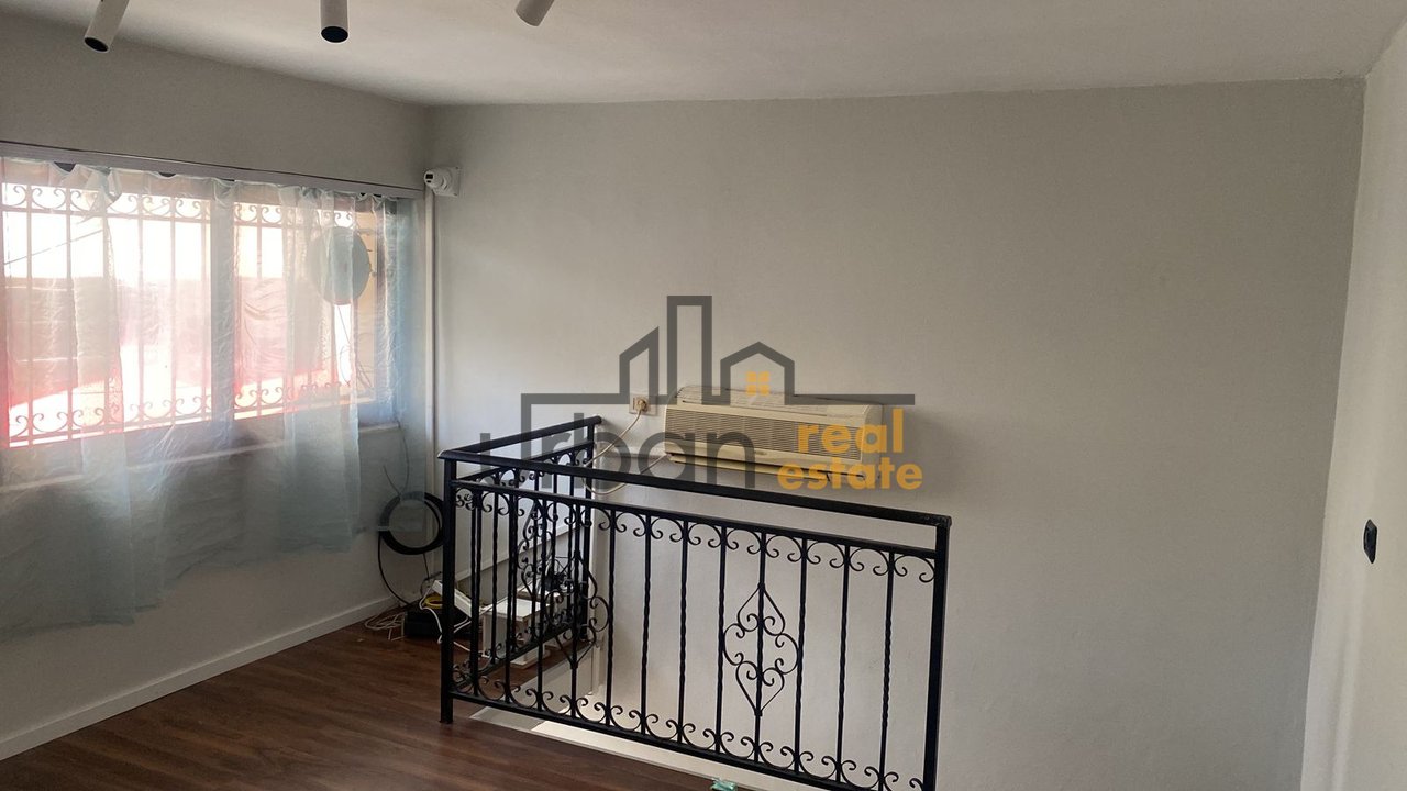 In affitto, Ambiente Commerciale, Mine Peza, Tirana - 55000 lek | 32 m²