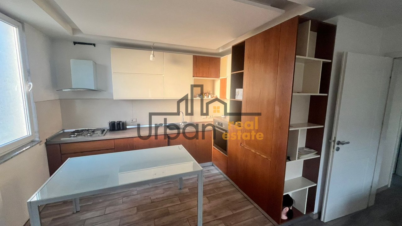 Qera, Apartament 2+1+2, Astir, Tiranë - 500€ | 100 m²