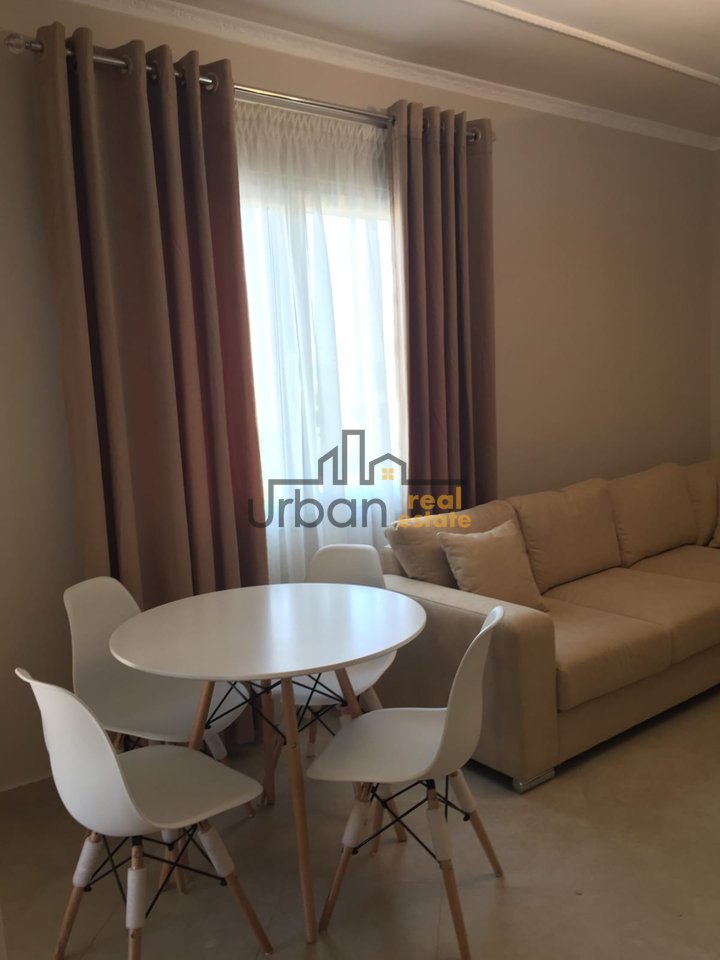 Qera, Apartament 1+1 , Fresku, Tiranë - 450€ | 67 m²