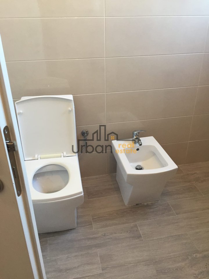Qera, Apartament 1+1 , Fresku, Tiranë - 450€ | 67 m²