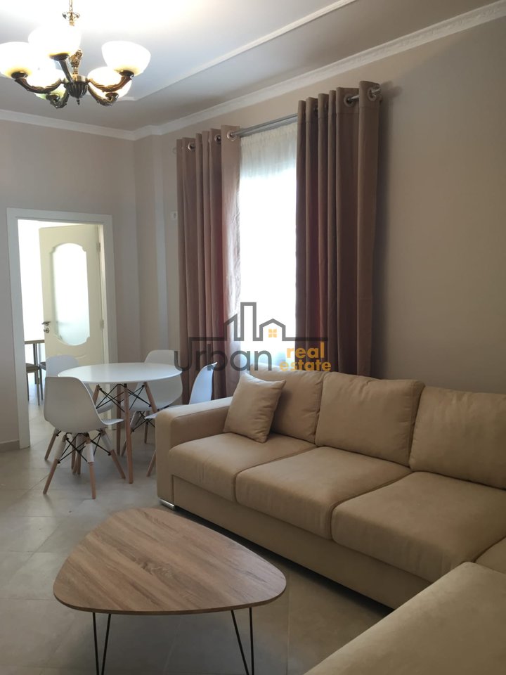 Qera, Apartament 1+1 , Fresku, Tiranë - 450€ | 67 m²