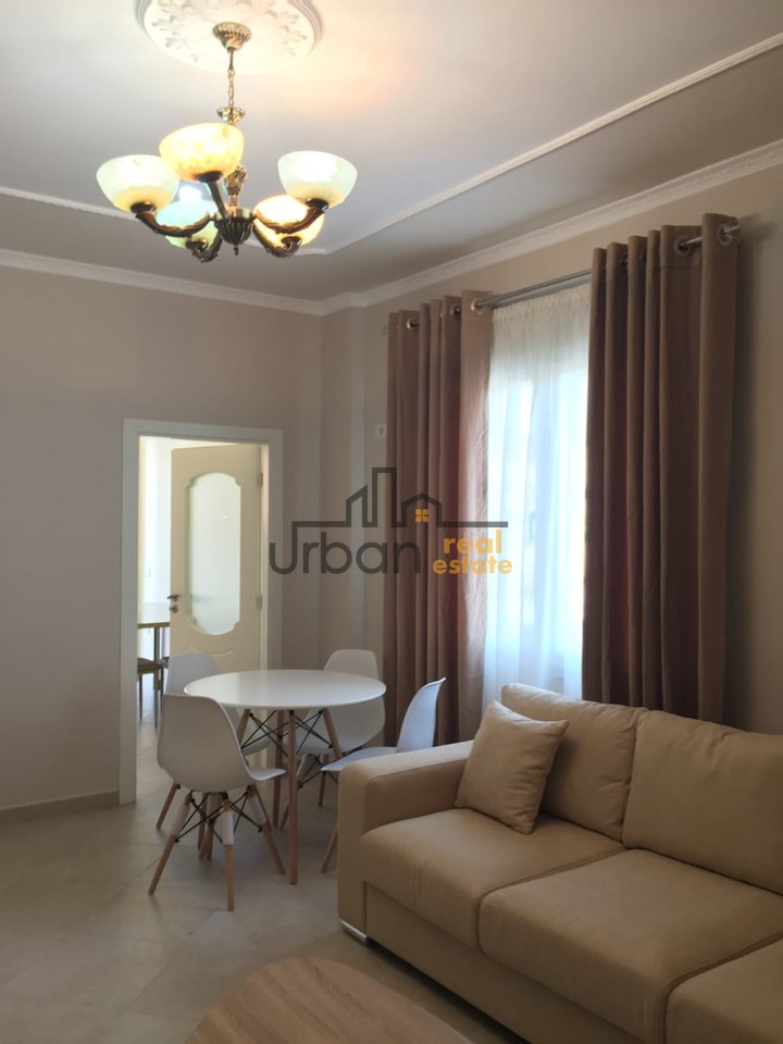 Qera, Apartament 1+1 , Fresku, Tiranë - 450€ | 67 m²