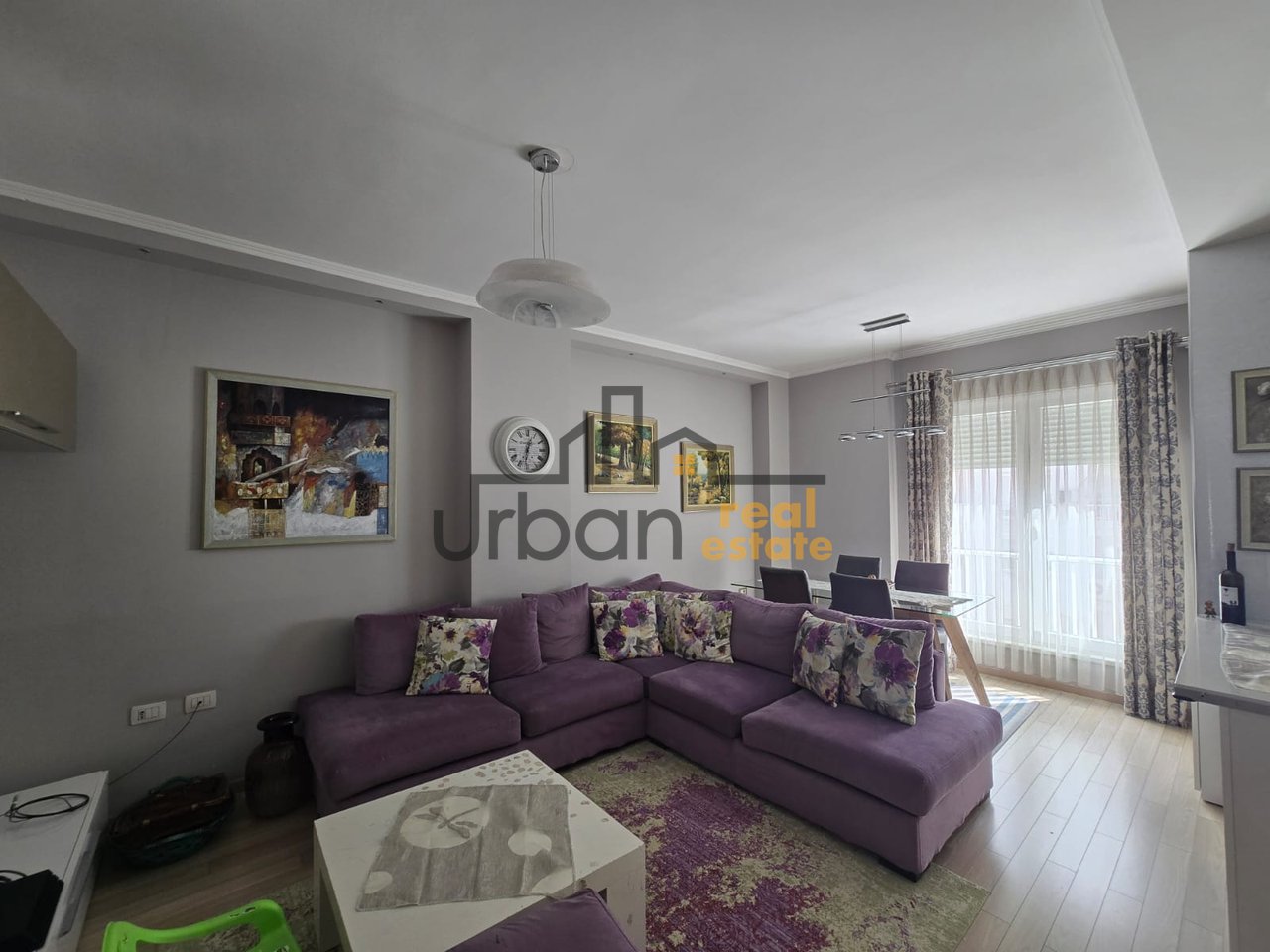 In Affitto, Appartamento 2+1 + Posto Auto, Complesso Kontakt, Tirana - 70.000 Lek | 80 m²