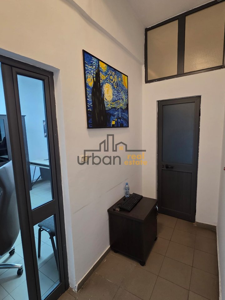 Qera, Zyre, Bulevardi Bajram Curri ,Tiranë - 450€ | 24 m²