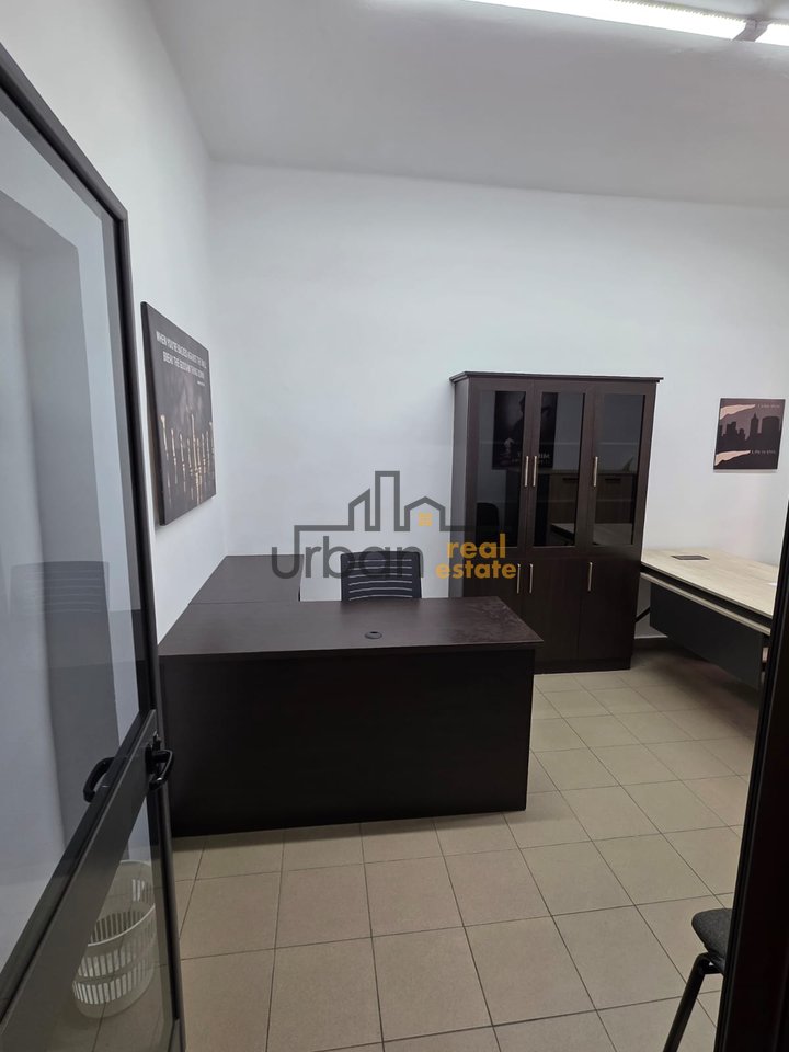 Qera, Zyre, Bulevardi Bajram Curri ,Tiranë - 450€ | 24 m²
