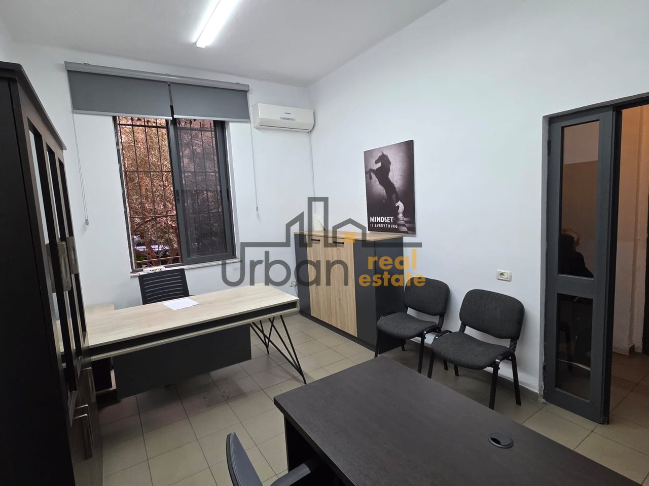 Qera, Zyre, Bulevardi Bajram Curri ,Tiranë - 450€ | 24 m²