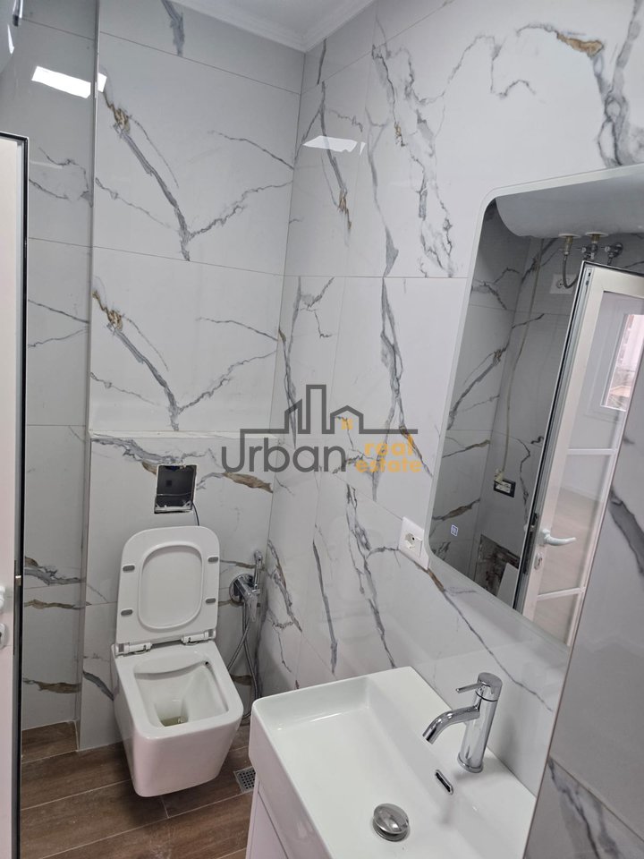 Shitet, Apartament 1+1, Shkolla e Kuqe, Tiranë - 122,000€ | 40 m²