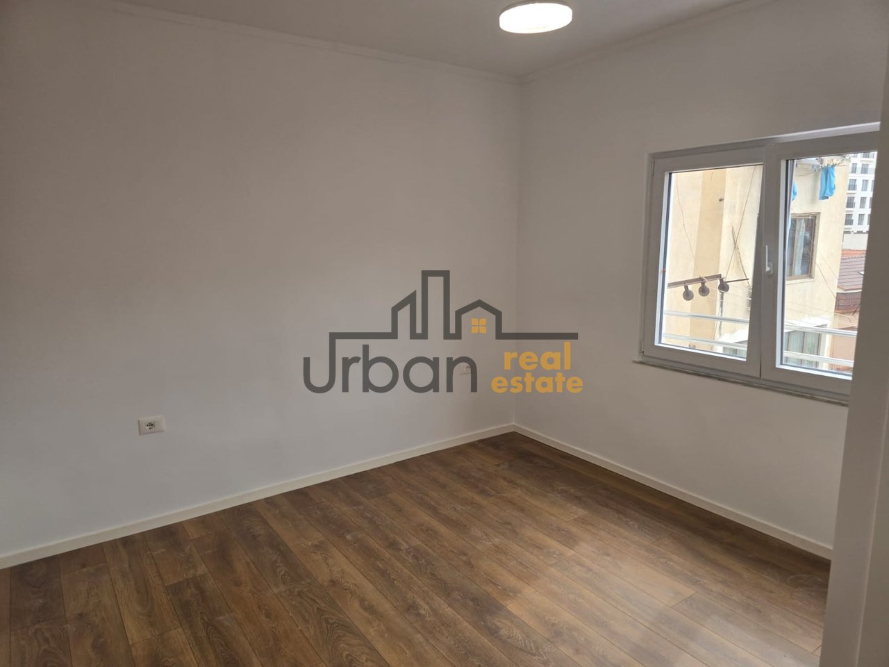 Shitet, Apartament 1+1, Shkolla e Kuqe, Tiranë - 122,000€ | 40 m²