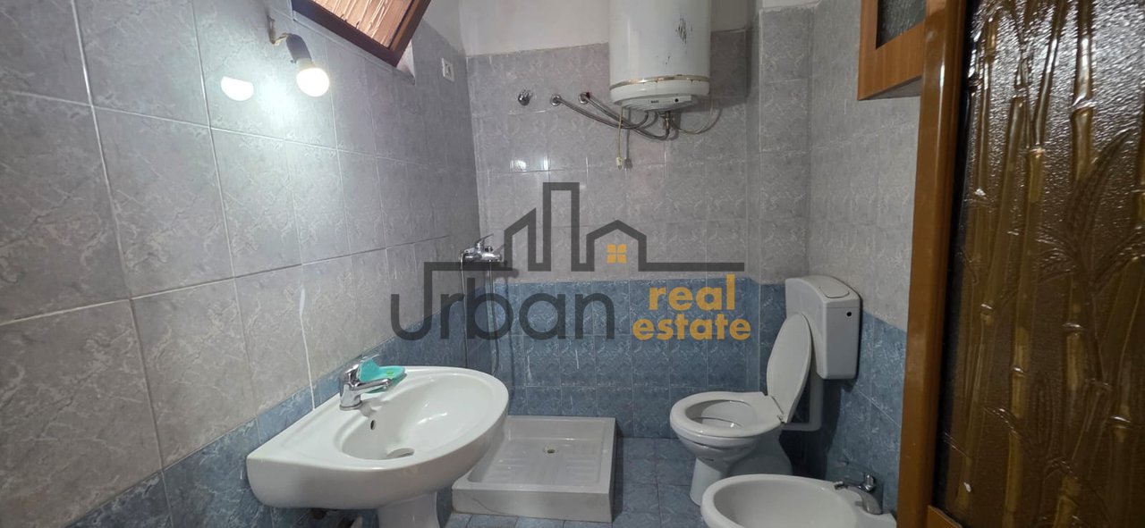 Shitet, Apartament 1+1,Kombinat, Tiranë - 77,000,000 Leke | 64.5 m²