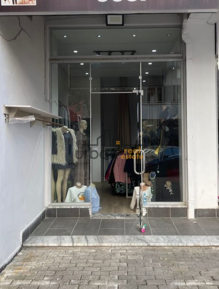 In affitto, Ambiente commerciale, Astir, Tirana - €300 | 25 m²
