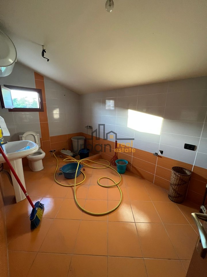 Qera, Pjesë Vile , Yzberish, Tiranë - 35,000 lekë | 70 m²