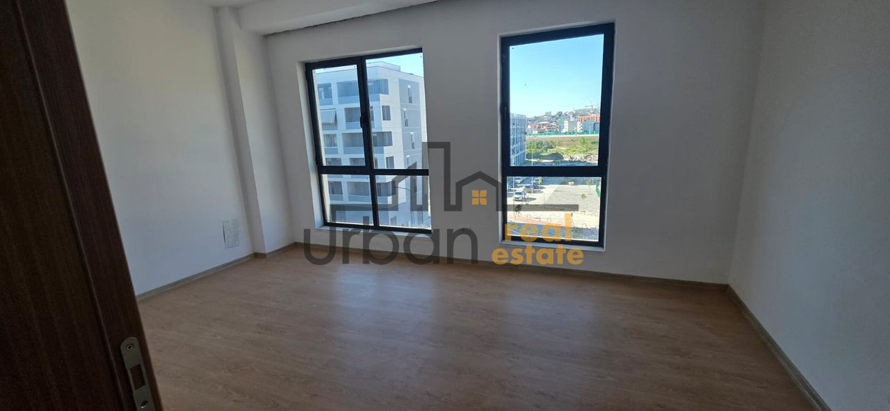 Shitet,  Apartament 2+1+2,  Rruga 5 Maji, Tiranë - 156,800€ | 112 m²