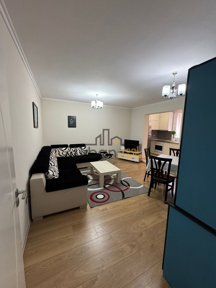 Qera,  Apartament 1+1 , Përballë Shkollës “Besnik Sykja”, Tiranë - 55,000 lekë  | 70 m²