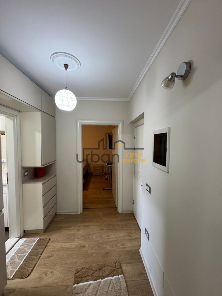 Qera,  Apartament 1+1 , Përballë Shkollës “Besnik Sykja”, Tiranë - 55,000 lekë  | 70 m²