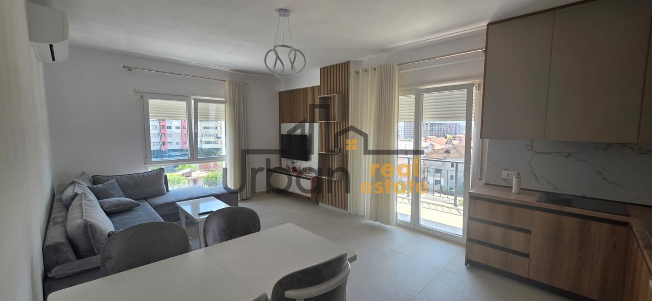 Qera, Apartament 2+1+2 ,Ish Dogana, Tiranë - 600€ | 100 m²