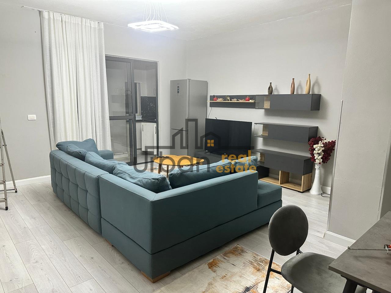 Qera, Apartament 2+1 ,Materniteti i Ri, Tiranë - 600€ | 80 m²