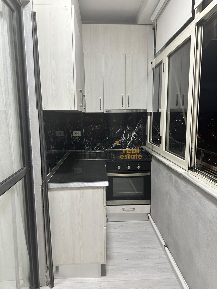 Qera, Apartament 2+1 ,Materniteti i Ri, Tiranë - 600€ | 80 m²