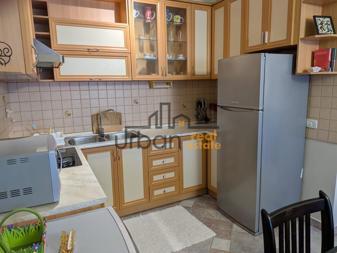 Qera, Apartament 1+1 , Shkolla e Baletit, Tiranë - 60,000 Lekë | 70 m²