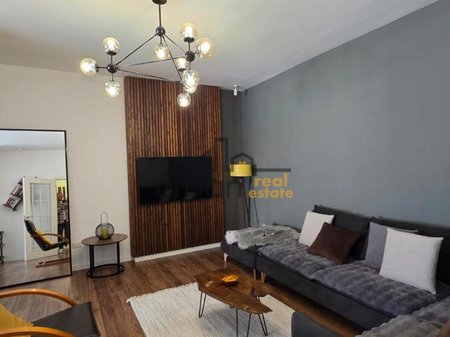 Qera, Apartament 2+1+2+Post Parking,  Kopshti Zoologjik, Tiranë - 800€ | 110 m²