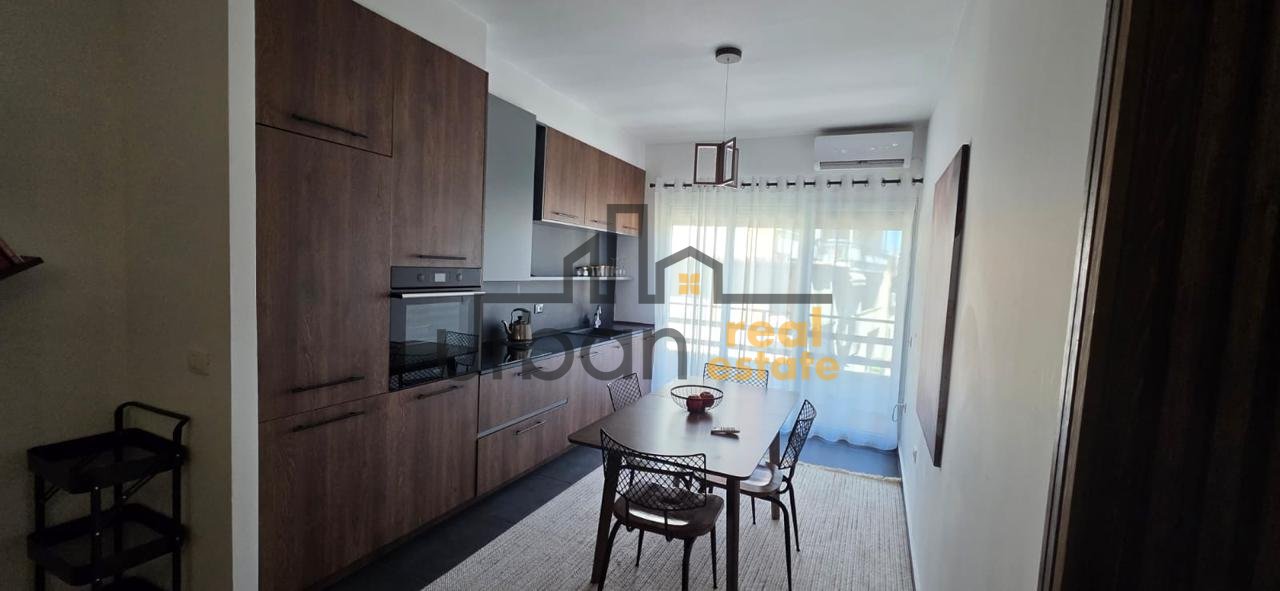 Qera, Apartament 2+1+2+Post Parking,  Kopshti Zoologjik, Tiranë - 800€ | 110 m²