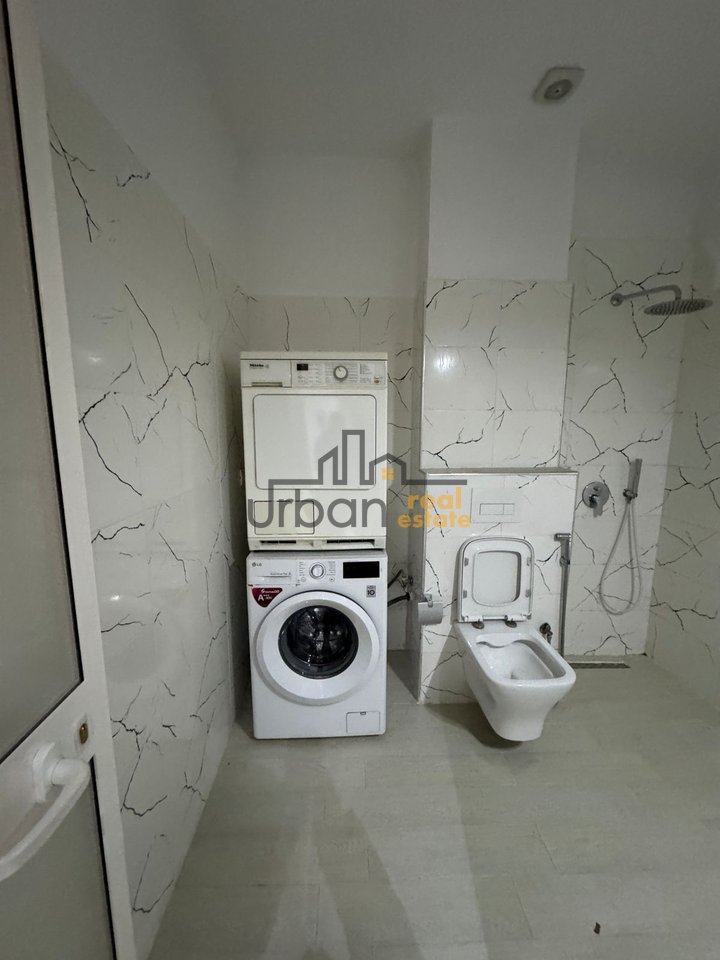 In affitto, monolocale, Via Barricades, Tirana - €420 | 45 m²