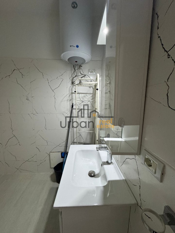 In affitto, monolocale, Via Barricades, Tirana - €420 | 45 m²