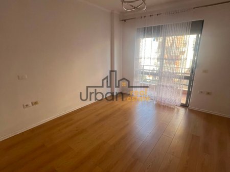Shitet,  Apartament 2+1 , Fresku, Tiranë - 12.500.000 Lekë | 78 m²