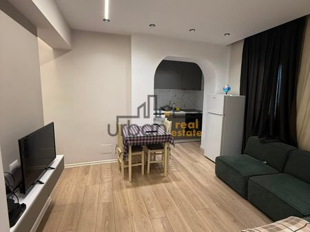 Qera, Apartament 1+1 ,  Ish Stacioni i Trenit, Tiranë - 40.000 Lekë | 55 m²