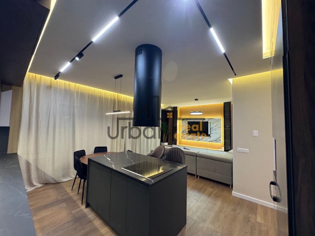 Qera, Apartament 2+1 , Kopshtin Botanik , Tiranë - 1100€ | 120 m²